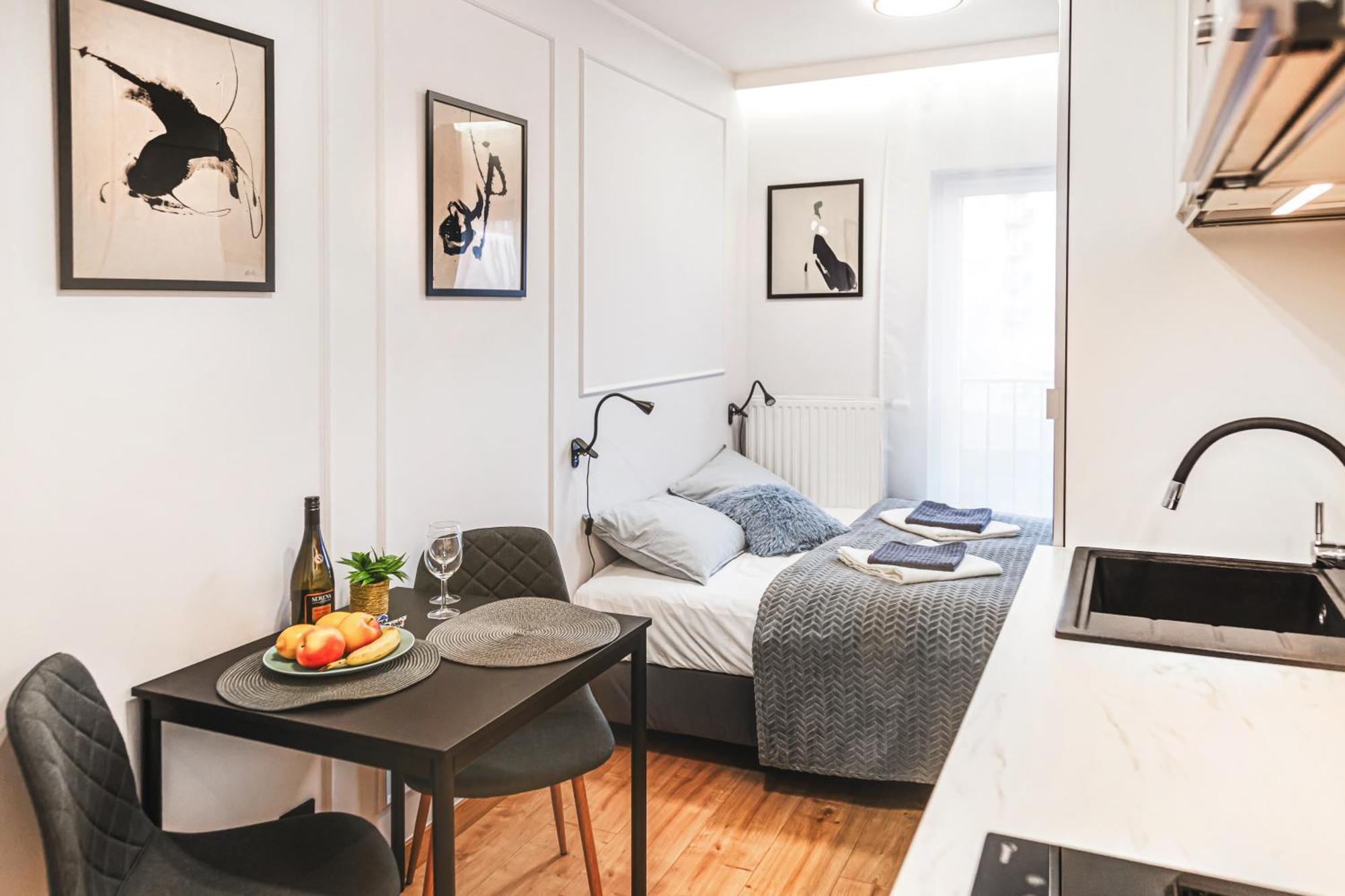 Stylowe Apartamenty W Centrum Wroclaw Ngoại thất bức ảnh